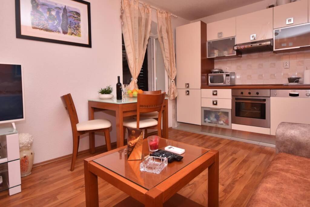 Cozy, Adorable Apartment Elizabeta Сплит Экстерьер фото
